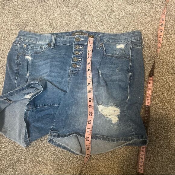 Torrid Distressed Button Front Denim Shorts - Picture 12 of 12